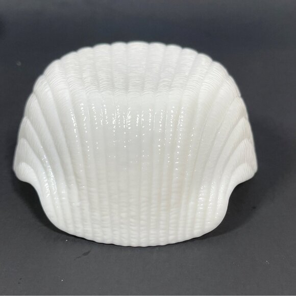 White Milk Glass Seashell Bowl Scallop Clam Shell Dessert 4 Pc Lot Set Vintage - Picture 8 of 10